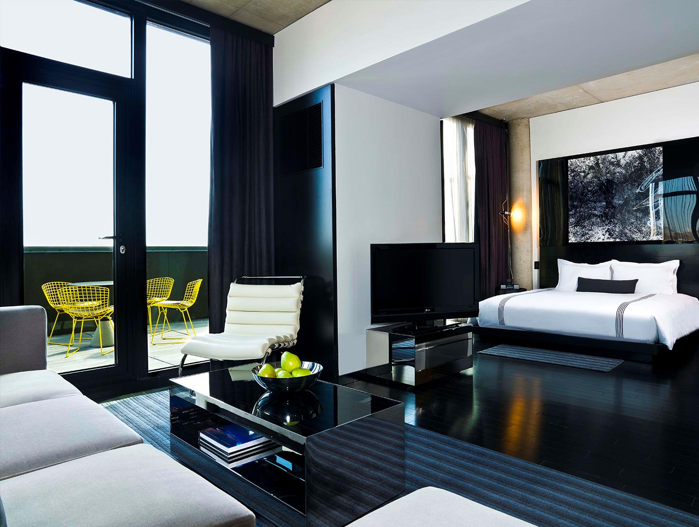 Sixty LesKing Suite with Terrace