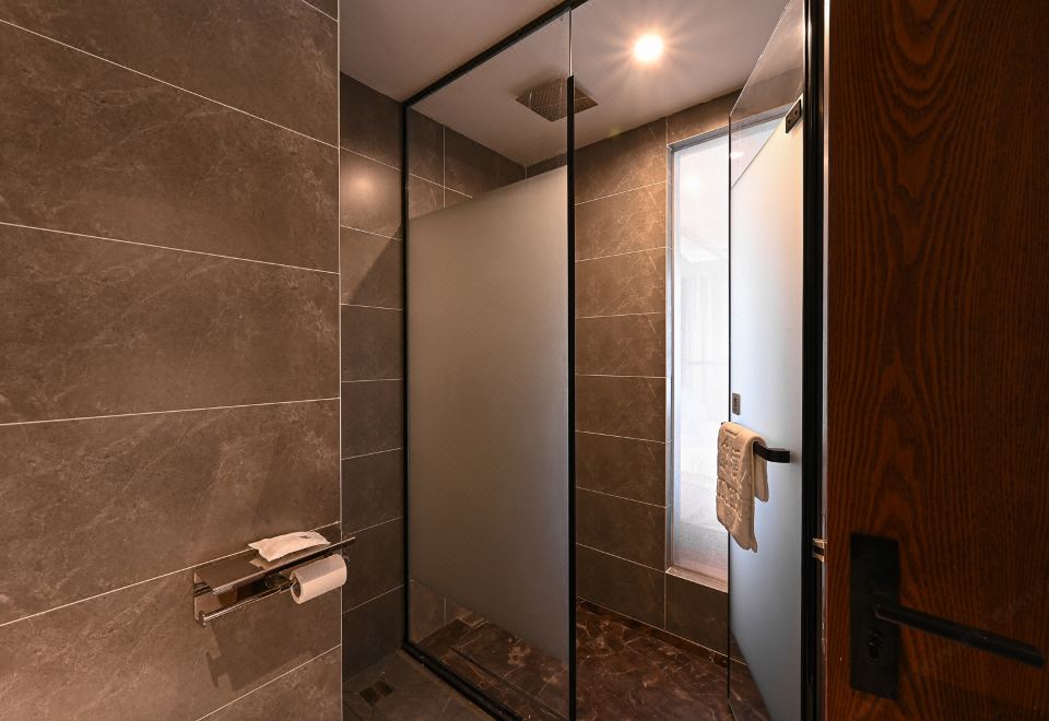 QIANNA HOTEL (Gongyi Huaxi Square)Executive Double Bed Room