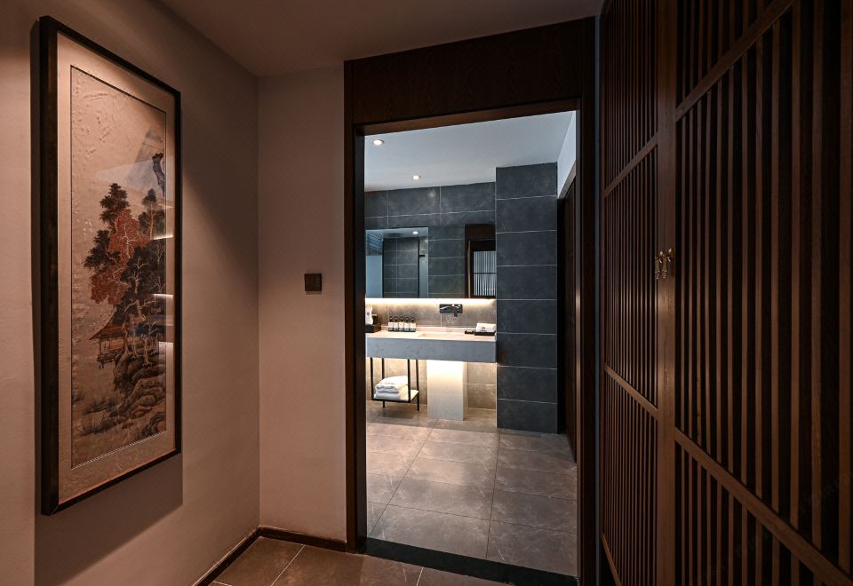 QIANNA HOTEL (Gongyi Huaxi Square)Hermit Suite