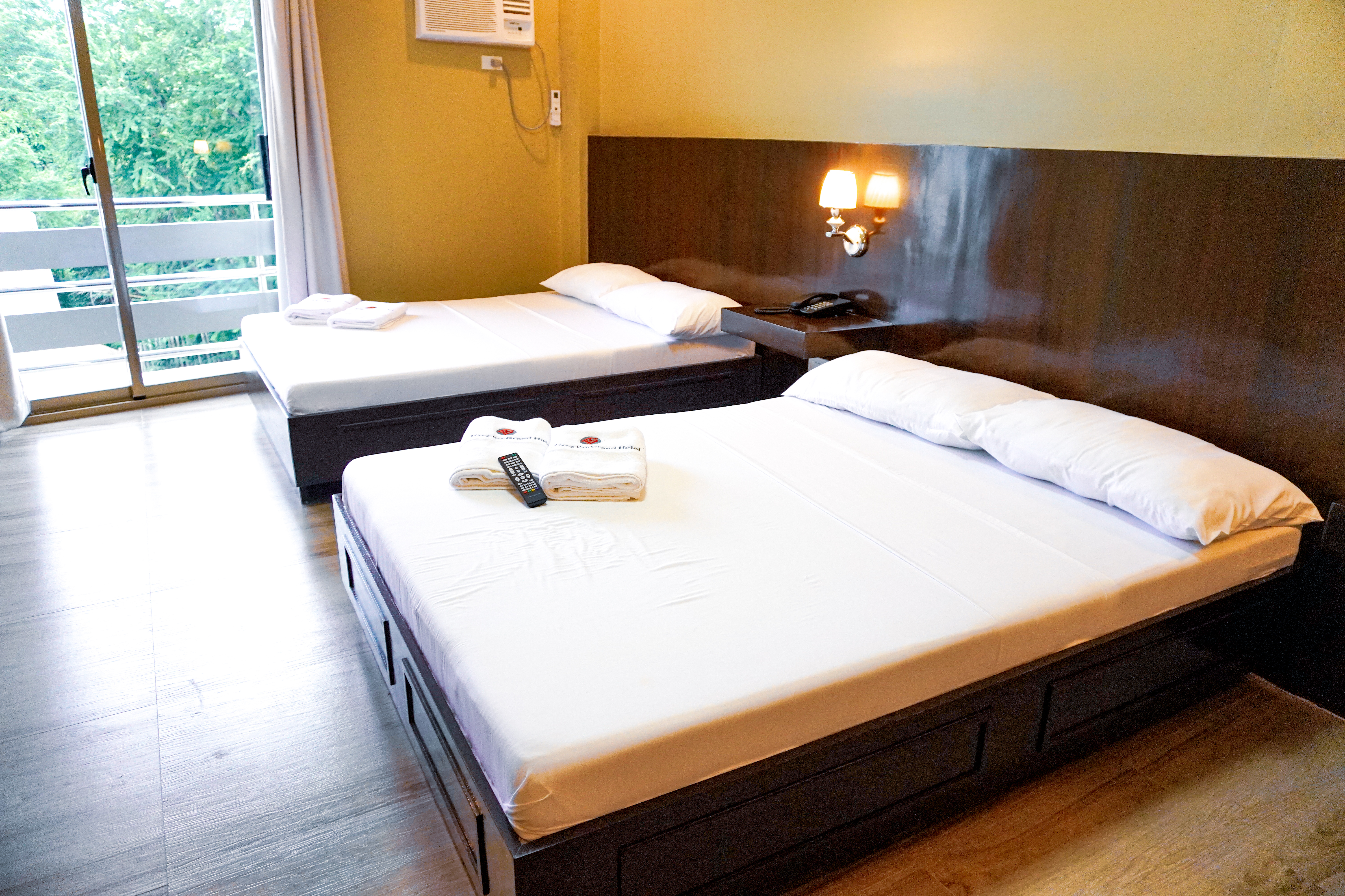 至尊家庭房带阳台