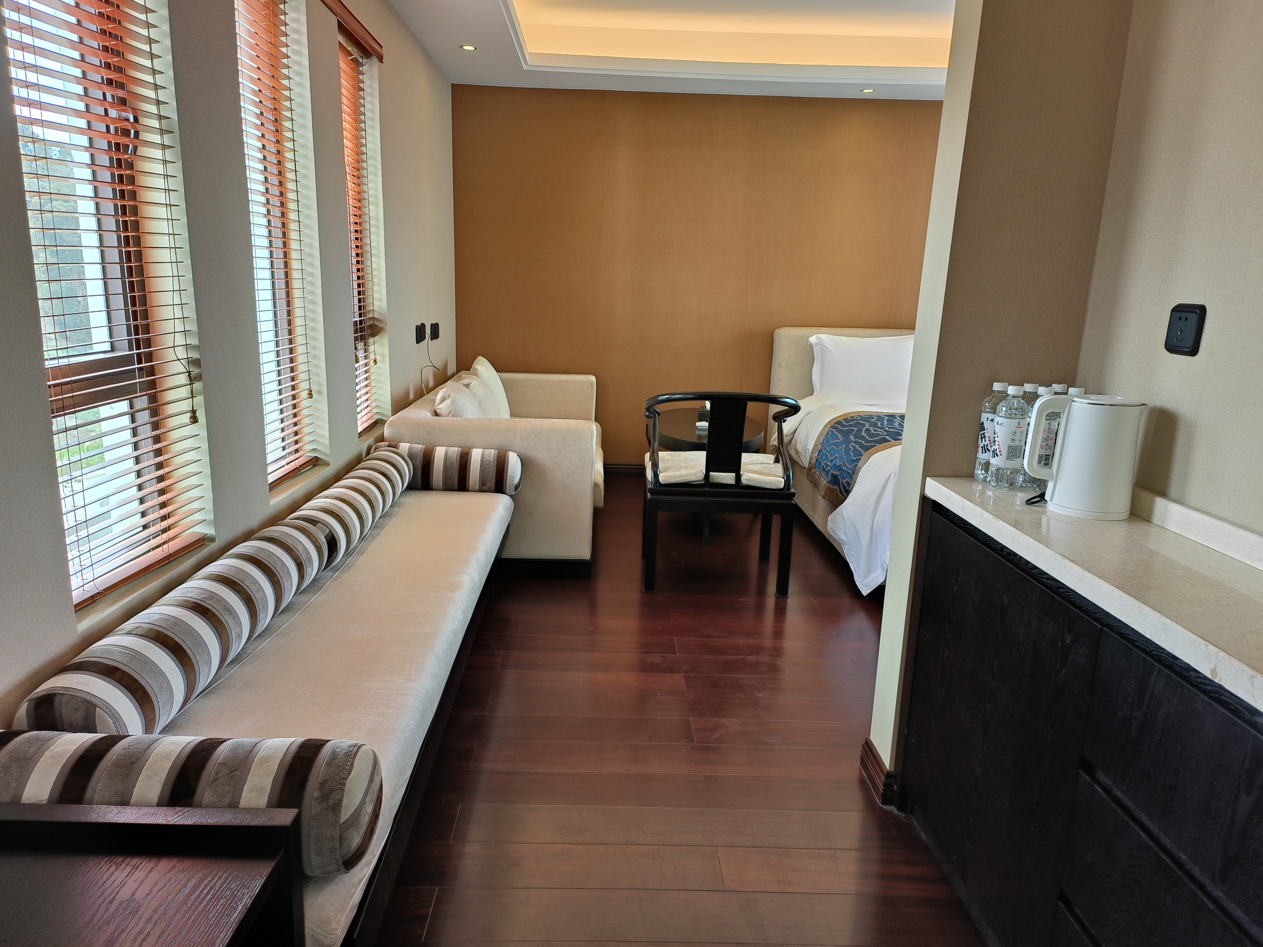 墅语·全湖景露台家庭套房