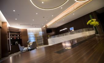 Homeinn Plus Hotel (Jinan Quancheng Plaza store)