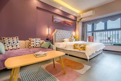 Platinum Man Apartment (Guangzhou Sunac Cultural Tourism City)