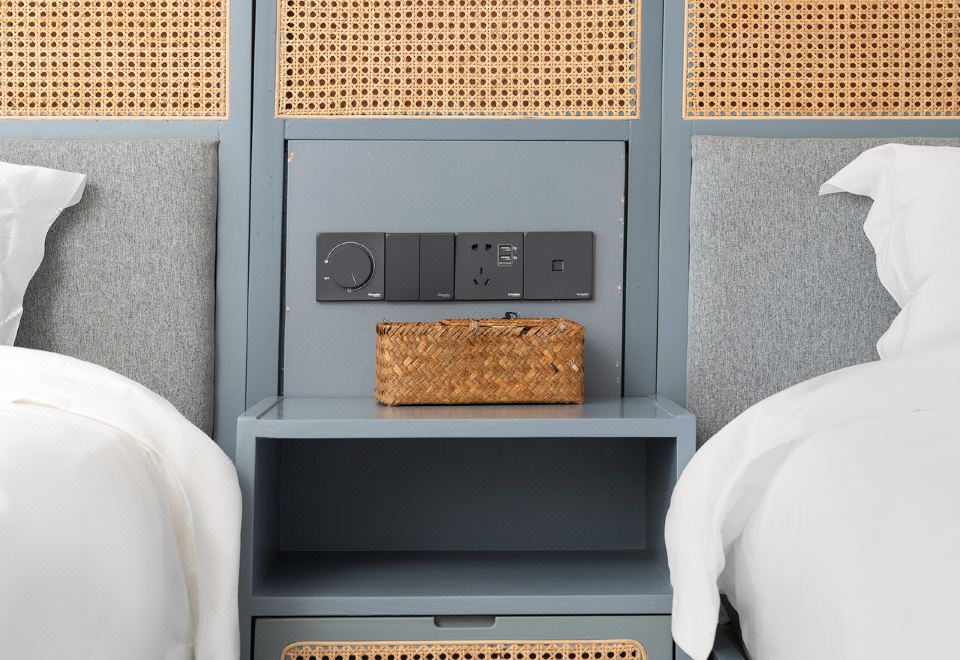 臻选影音双床房（超大玻璃窗+巨幕投影+暖气加持）