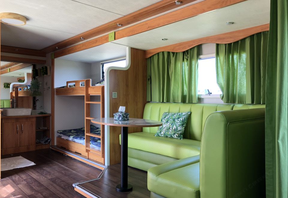 Tritonbay Saltwater Hotspring ResortThemed RV (4 beds)