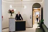 Aerotel Sydney - Inside International Terminal Airport