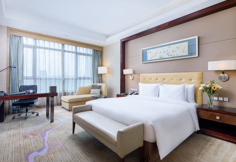 行政楼层豪华大床房-（杜拉维特衞浴+超大豪华浴缸）