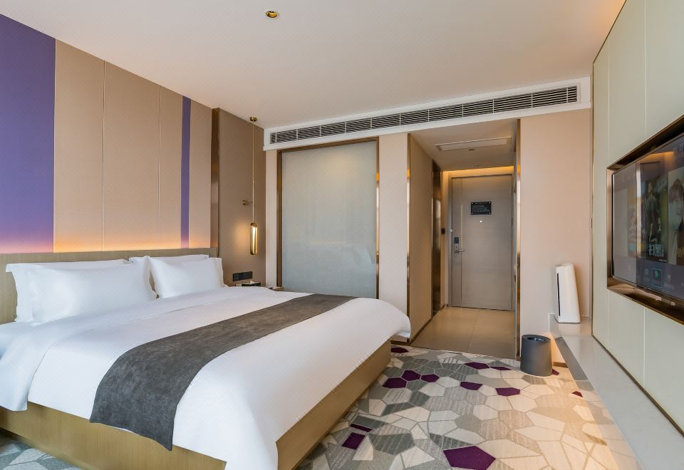 商务大床房（地暖+净化器+慕斯床垫+智能小度）