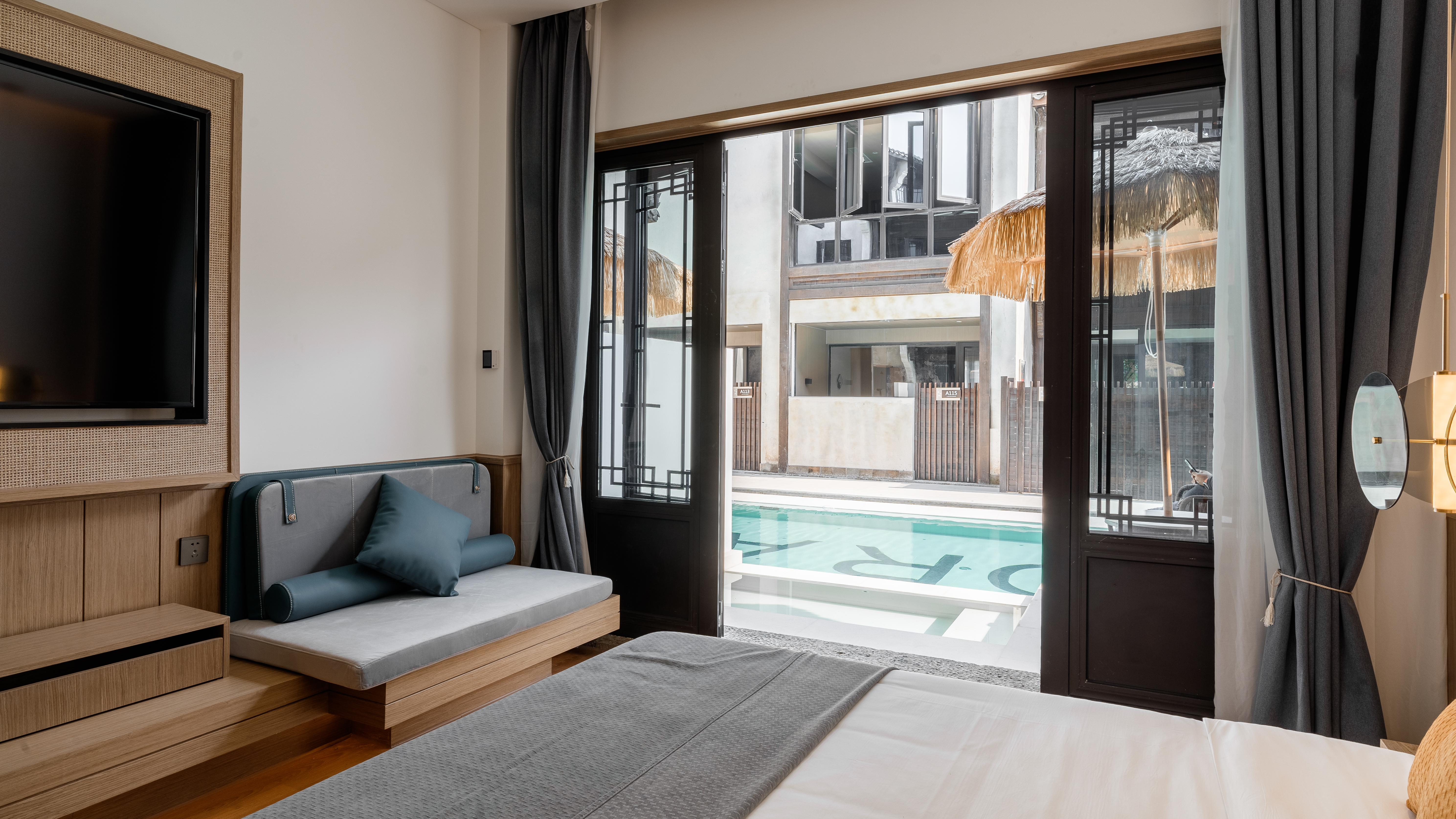 池畔恒温私汤房