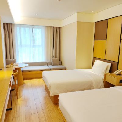 高級雙床房 全季飯店（上海外灘城隍廟店）優惠