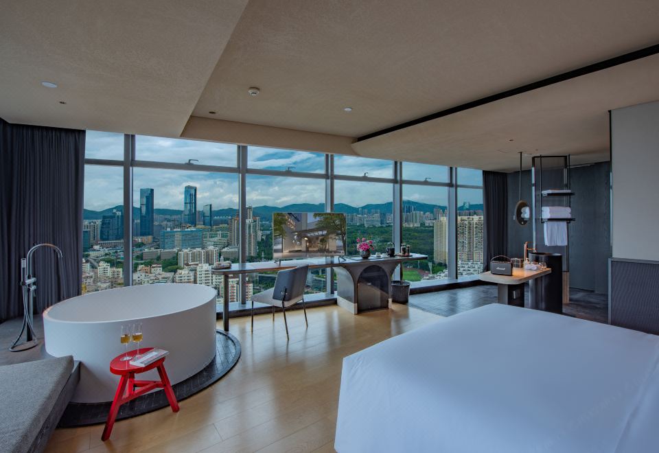 ICON LAB Hotel Shenzhen FutianExecutive Deluxe Queen Bed Room(sea-view)