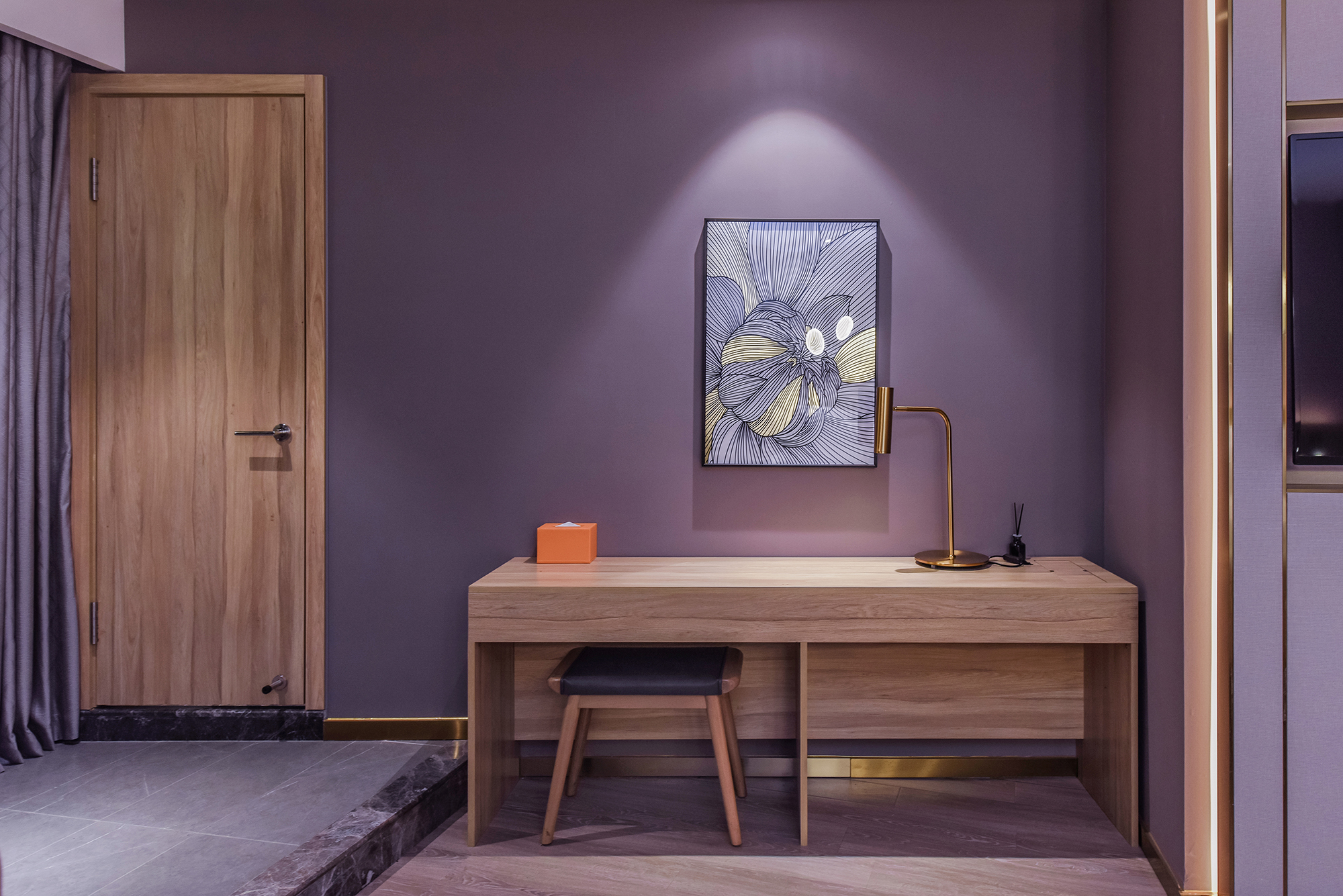 标准大床房（智能客控+电视投屏+雨淋顶喷）