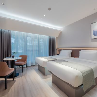 商務艙雙床房 嘉虹飯店（上海浦東機場川沙地鐵站店）優惠