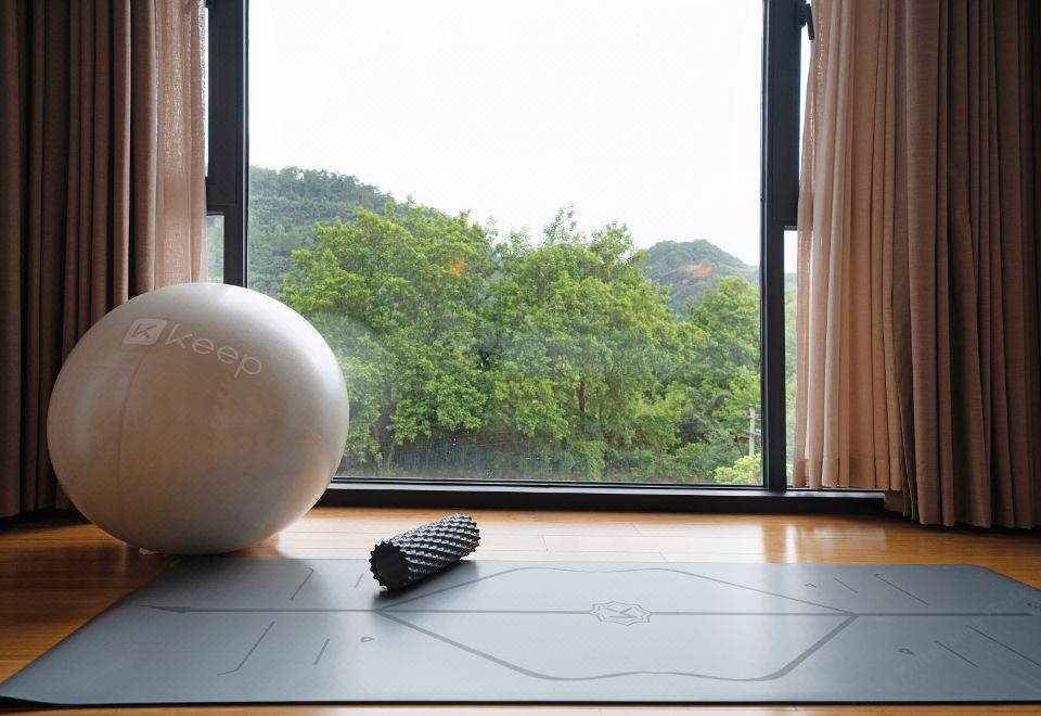 Jiulongwan ResortPremier Deluxe Suite - Mountain-View