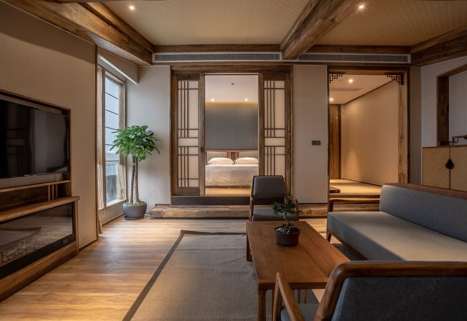 雅致套房（宝格丽洗护+独立浴缸）