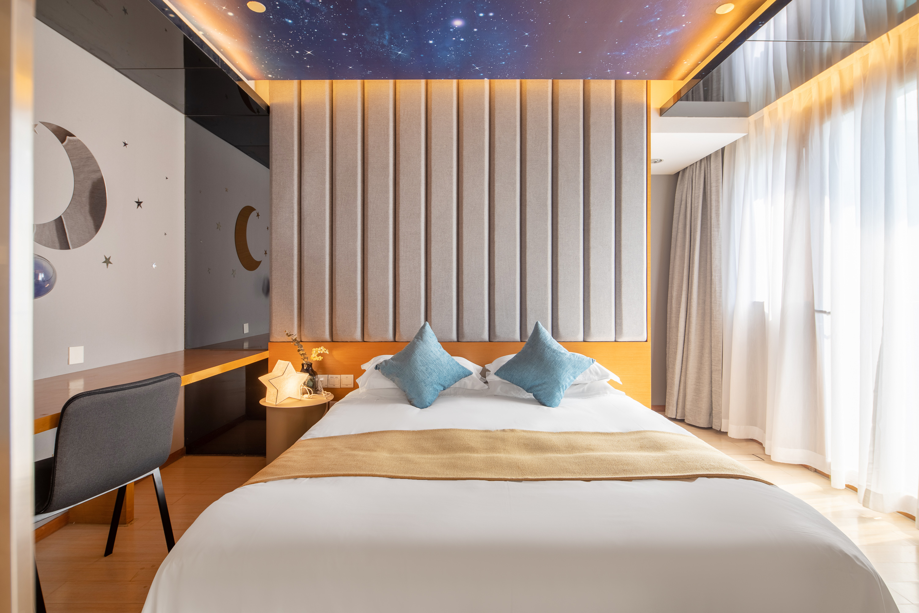 轻奢运动套房（私享露台+跑步机）