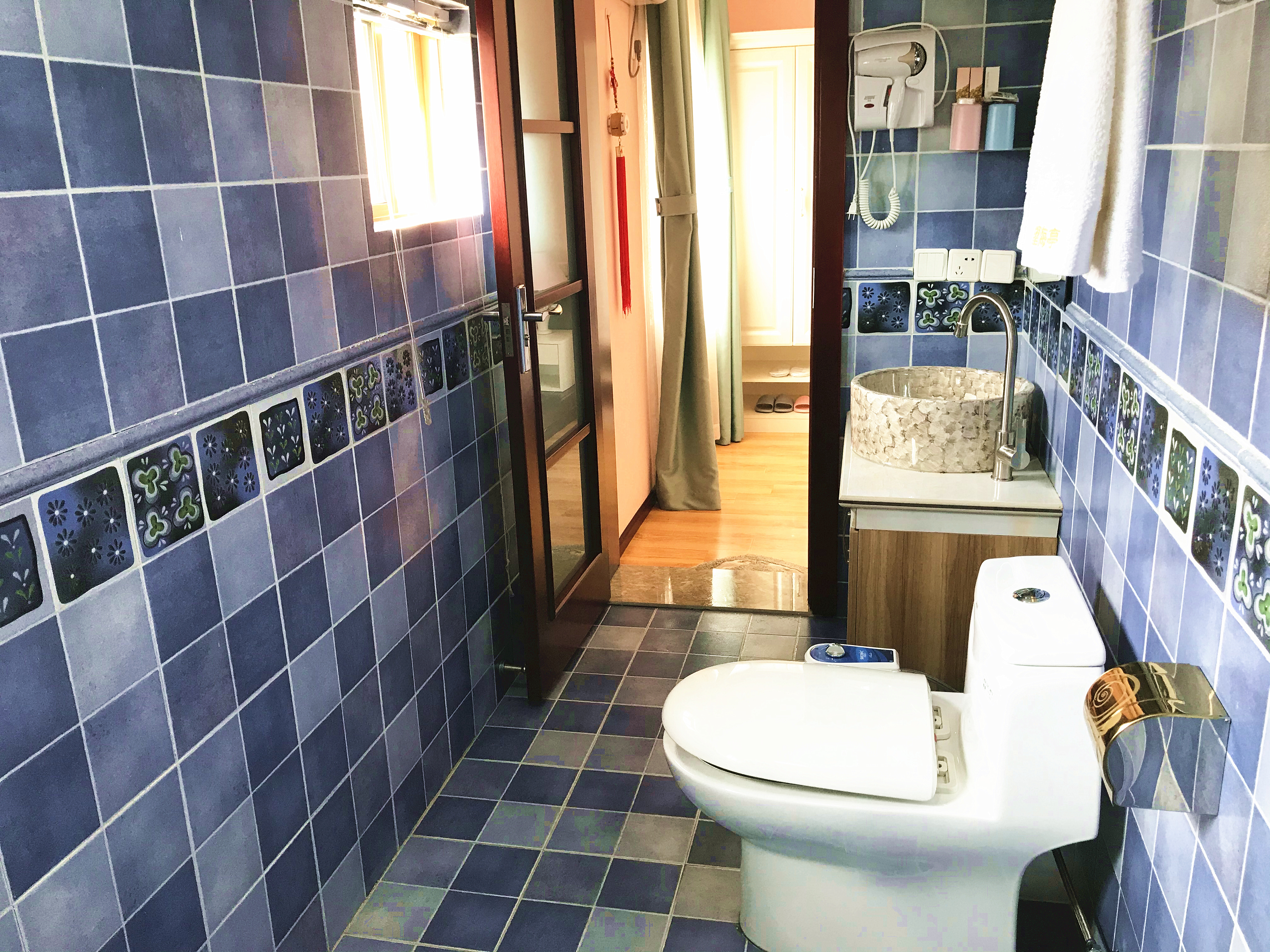 豪華大床房（304.309）