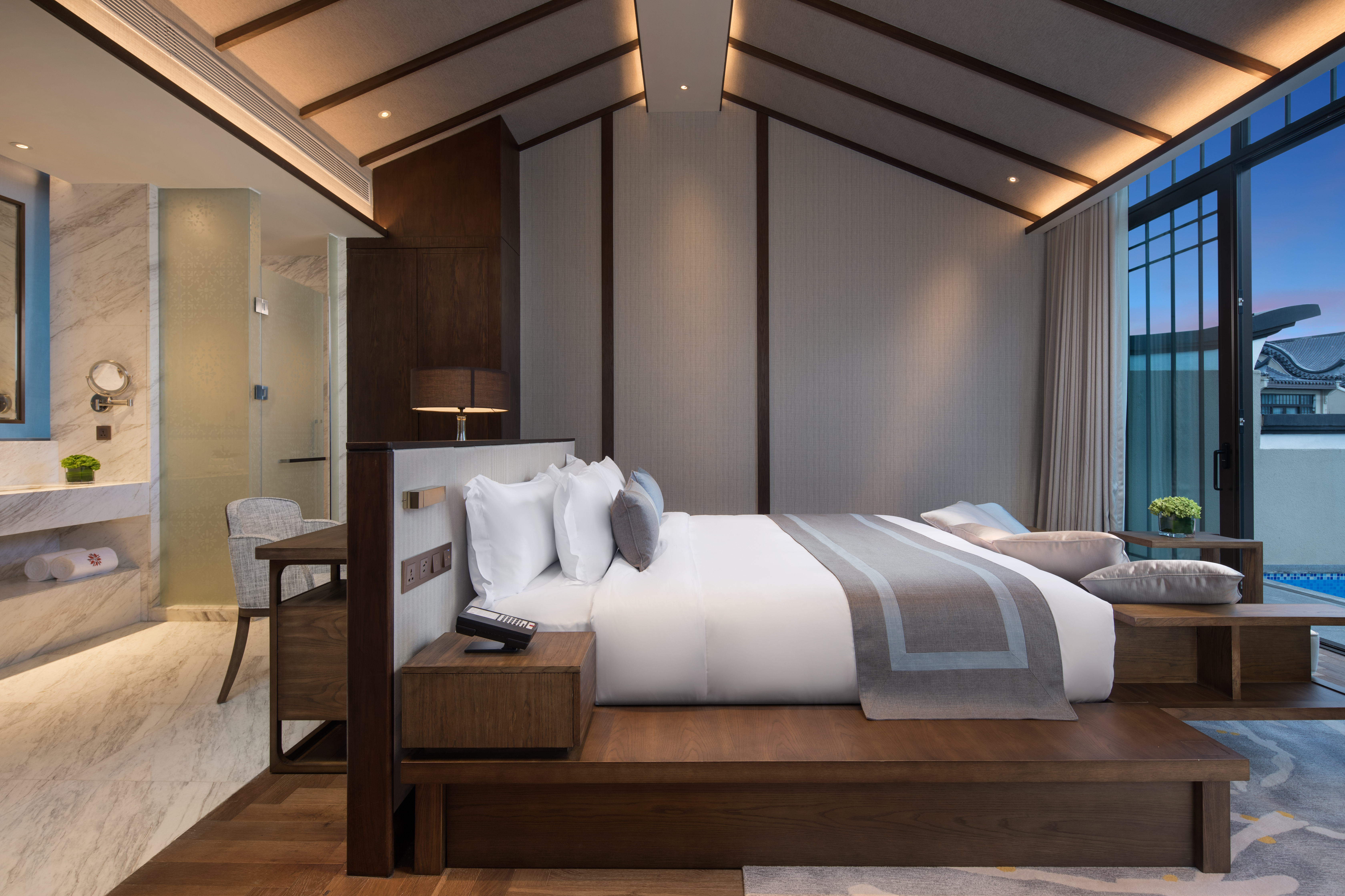 单卧泳池悦椿楼阁