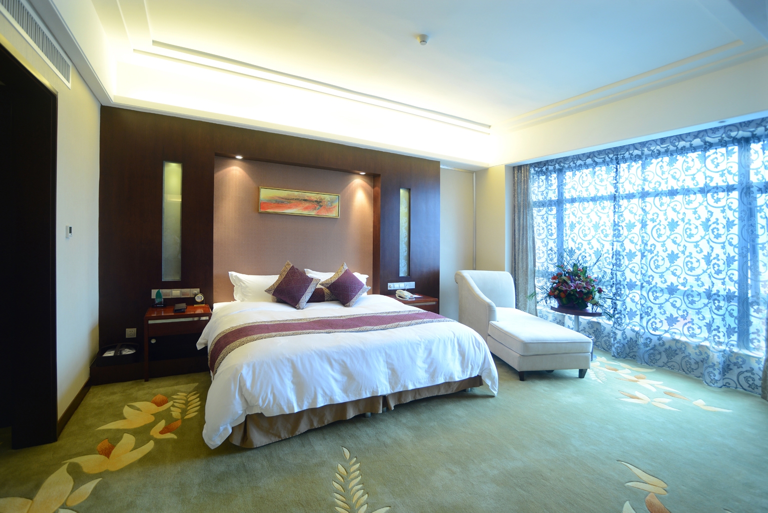 行政大床房（城市景观+慕斯床品）