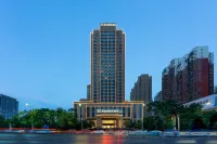 Vienna International Hotel (Huangshi Daye Center High-speed Railway North Station)