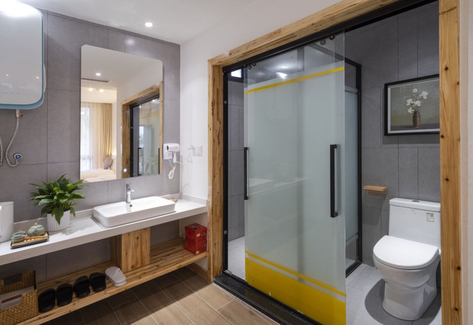 Yingye Courtyard Twin Room