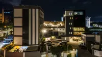 Airport View Hotel Hotele w: 