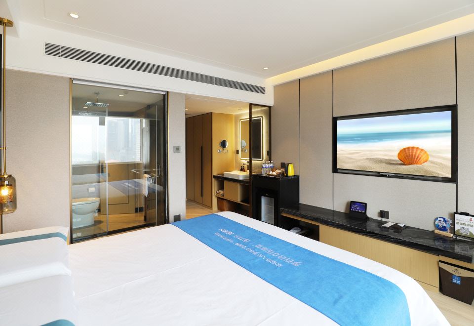 Qingdao  Litian HotelZero Pressure Big Bed Room (zero Pressure Mattress+intelligent Customer Control+Sanitized Towel, Individually Sealed)