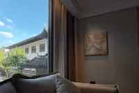 鳳凰堂舍·見山酒店（鳳凰古城店） 酒店
