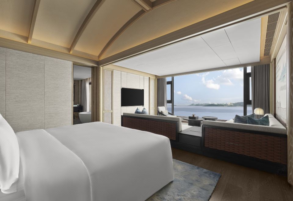 海景汤泉大床房