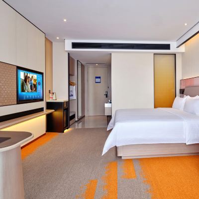 豪華大床房 深圳北站希爾頓歡朋飯店優惠