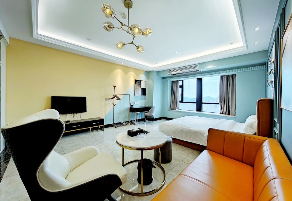 轻奢简约大床房-洗衣机+冰箱+高速吹风机