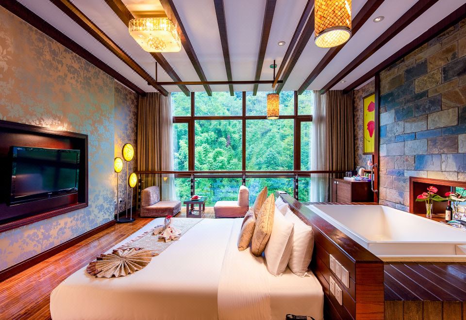 雅致山景大床房