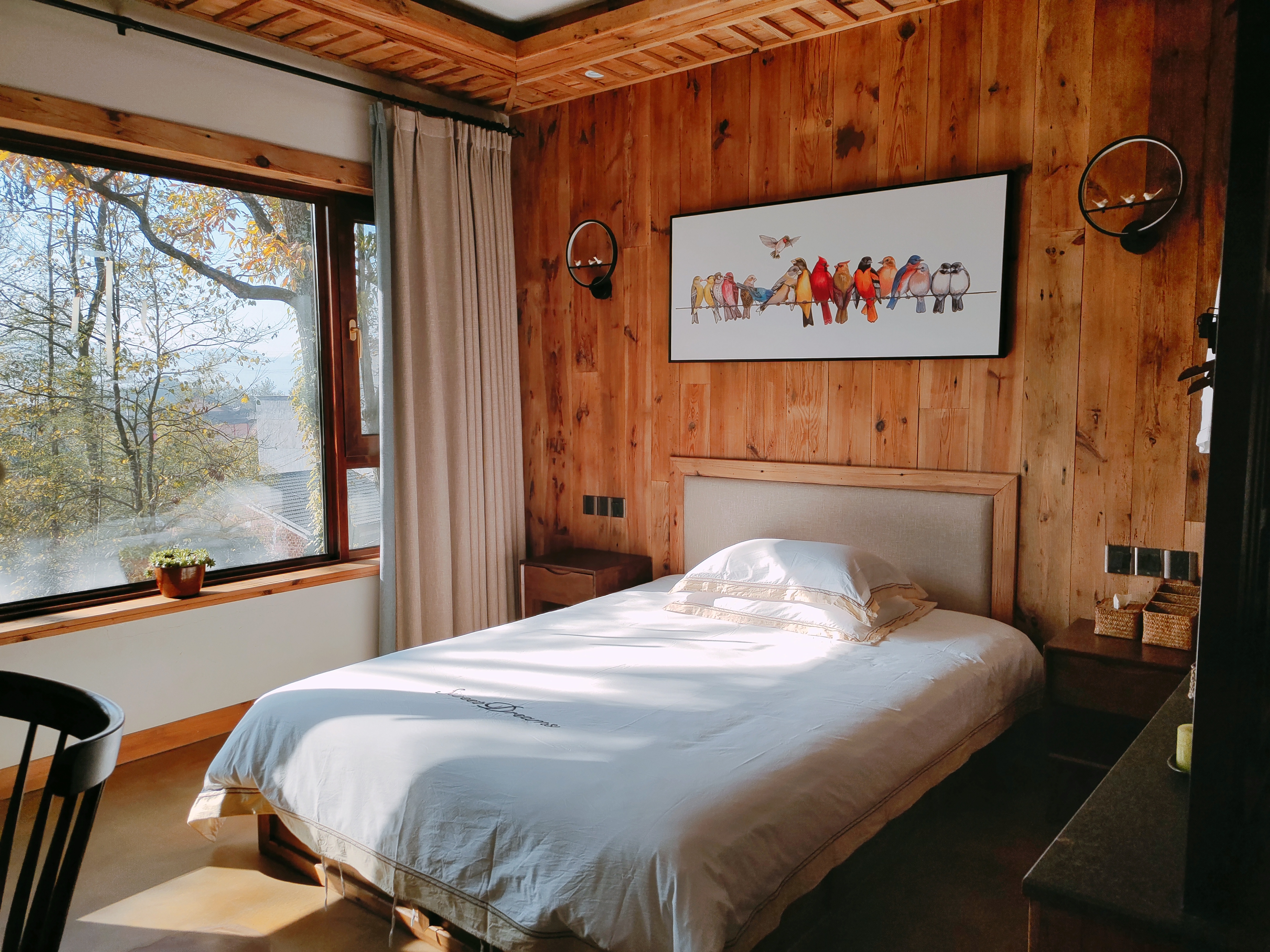 树影大床房+山景+乳胶床垫+地暖