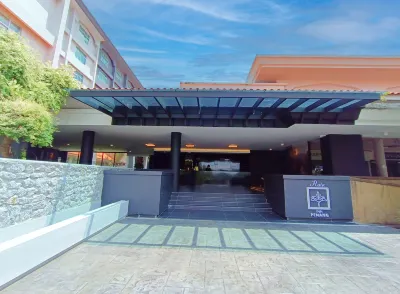 Raia Inn Penang Отели в г. 