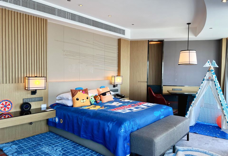 海底小縱隊尊享主題客房（大床）