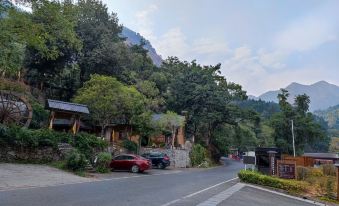 Hongyezhai Ecological Leisure Villa
