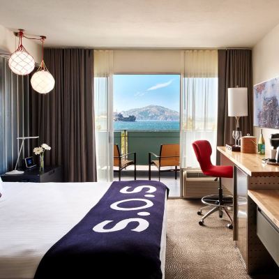 Deluxe King Room with Balcony Hotel Zephyr San Francisco Promo Code