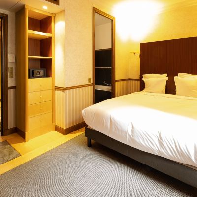Family Room Le Relais Monceau Promo Code