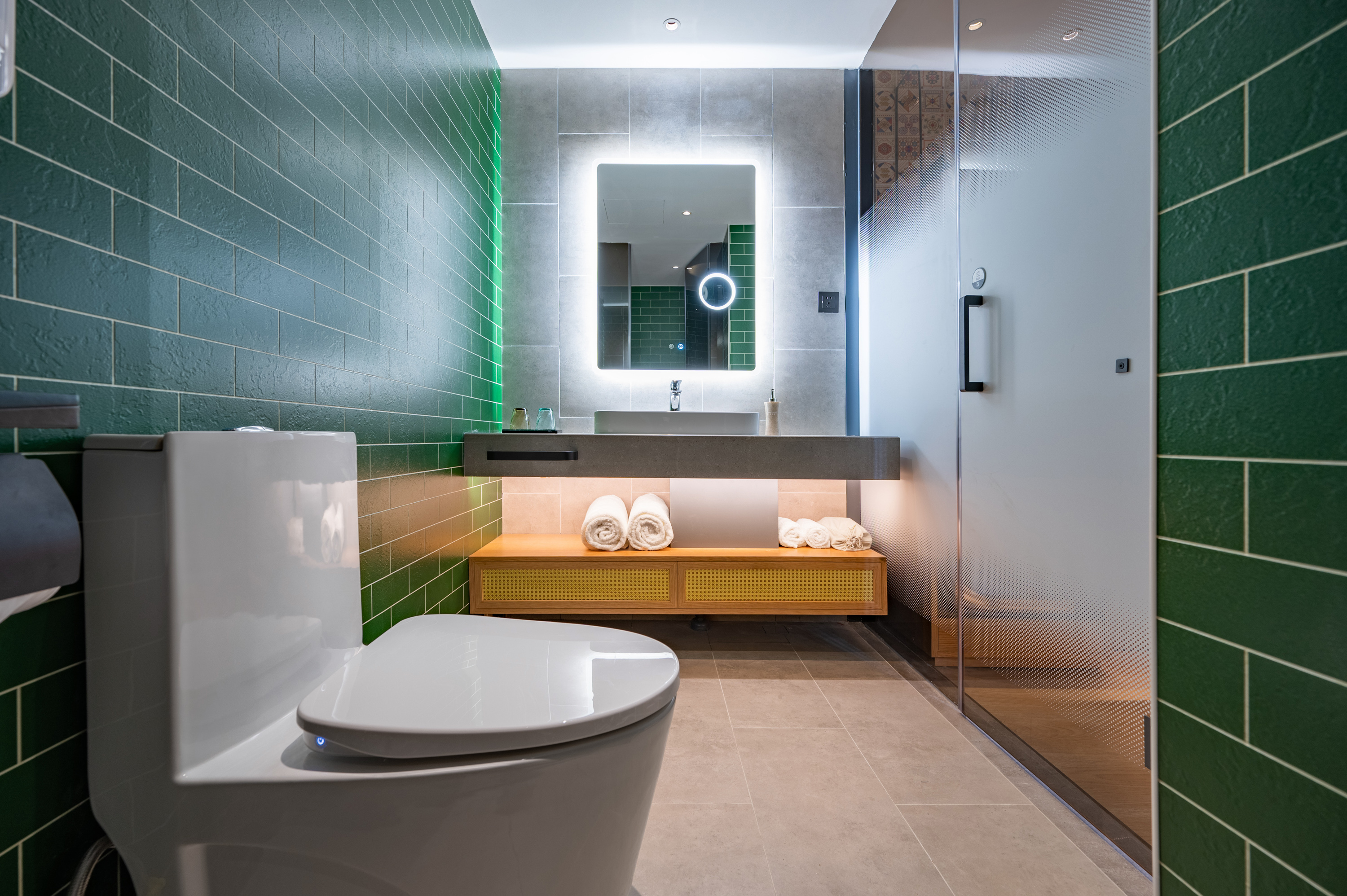 精选商务大床房（小度智能客控+深睡记忆枕+加湿器）