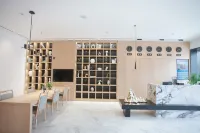 Fugou Qianmo Fashion Hotel