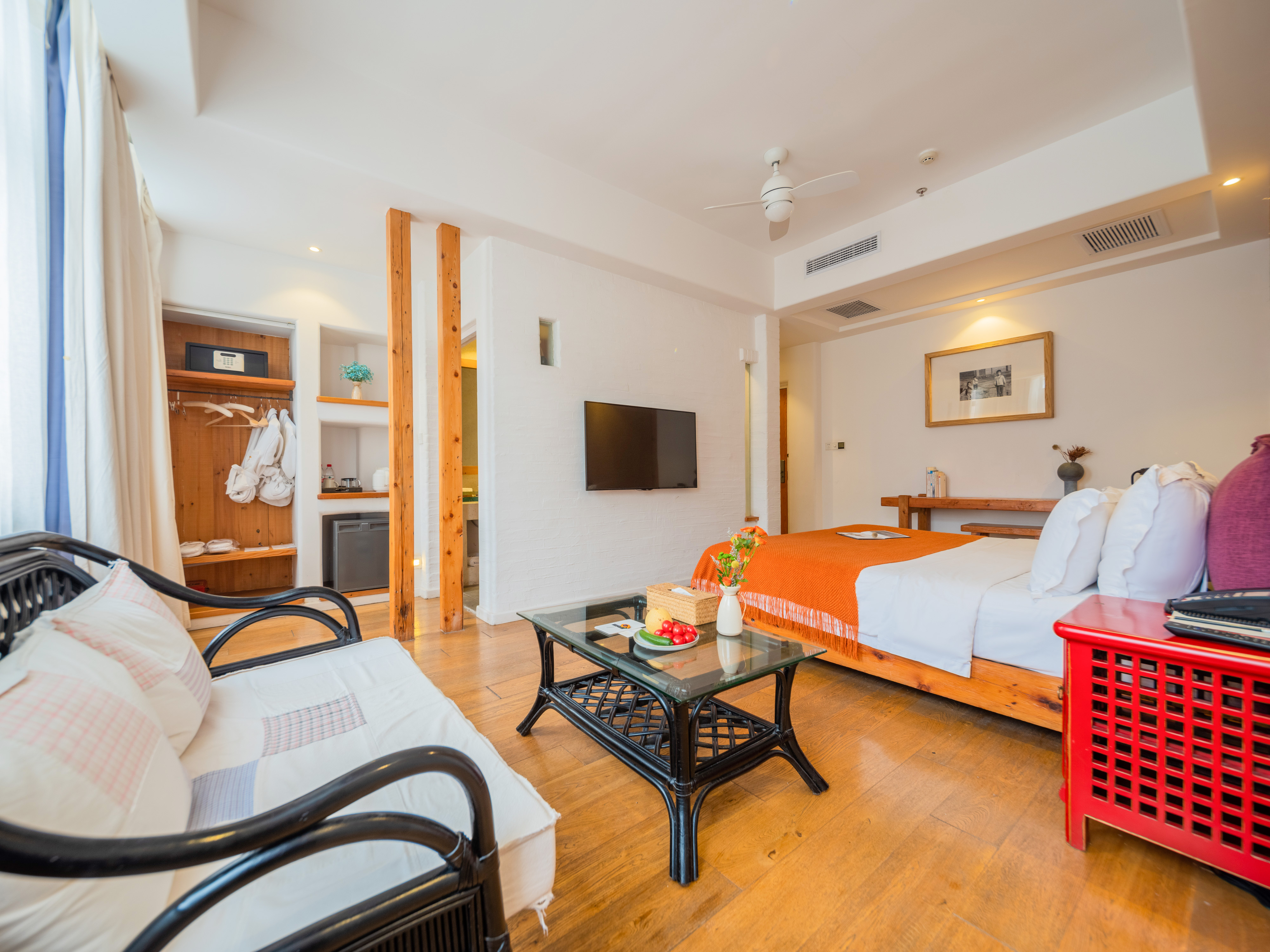 和光同尘?Relax度假大床房【乳胶床垫+休闲座椅】