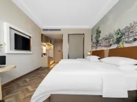 Vienna Hotel Honghu Aiguo Road Branch Hotels in Honghu