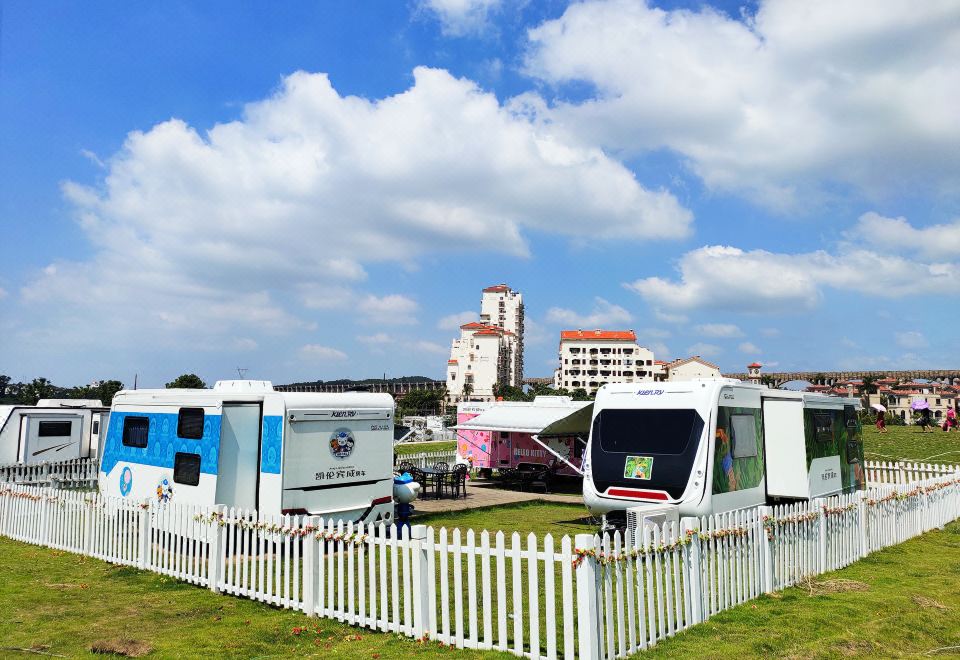 三床户外主题房车