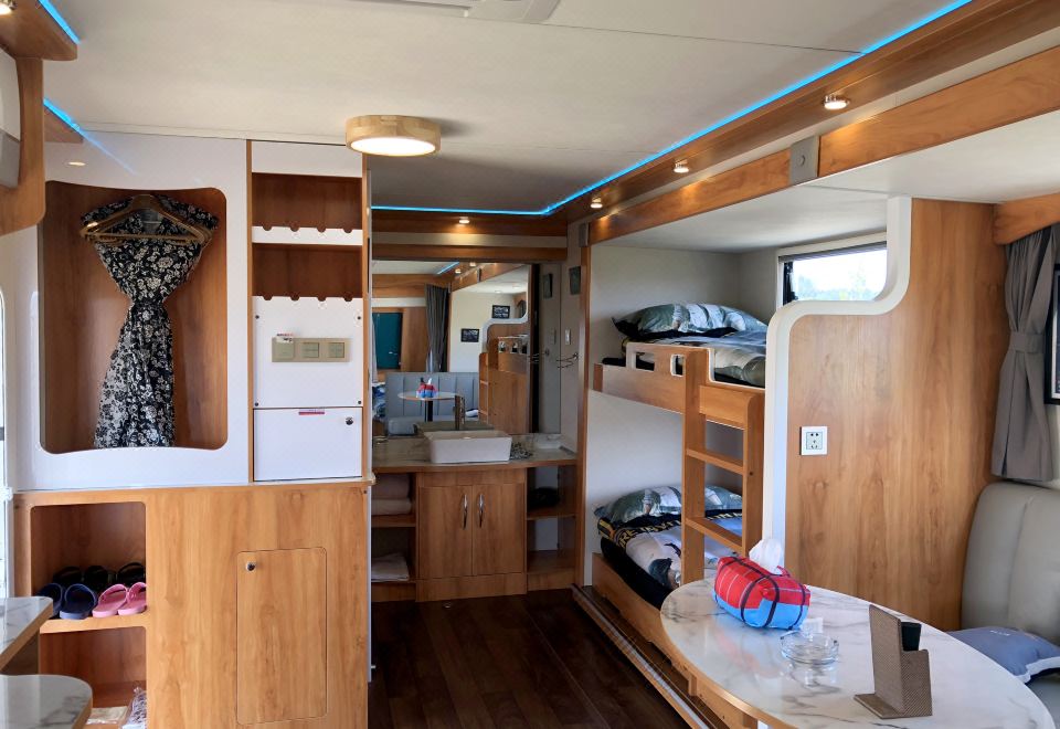 Tritonbay Saltwater Hotspring ResortThemed RV (4 beds)