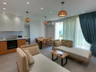 Pinegrove Apartment Hotel di 