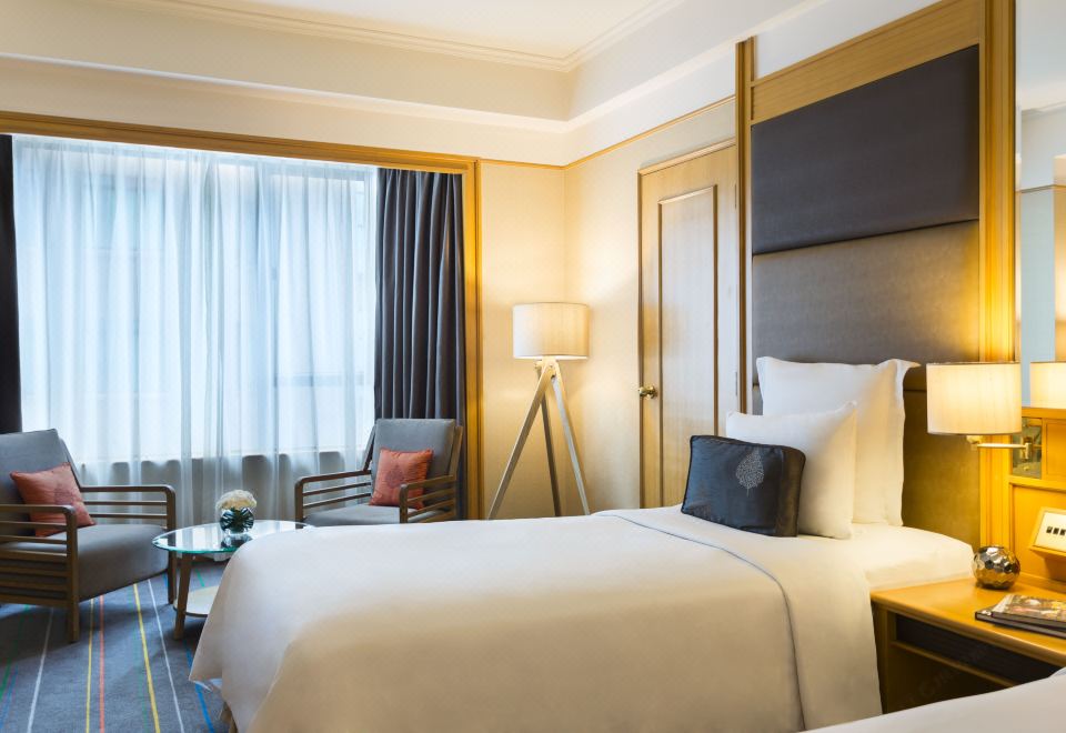 Renaissance Riverside Hotel SaigonDeluxe Twin Room With River View