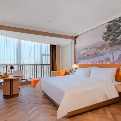 豪華大床房（落地窗+電視投屏+舒適床品） 維也納酒店（濟南章丘政務中心大學城店）優惠