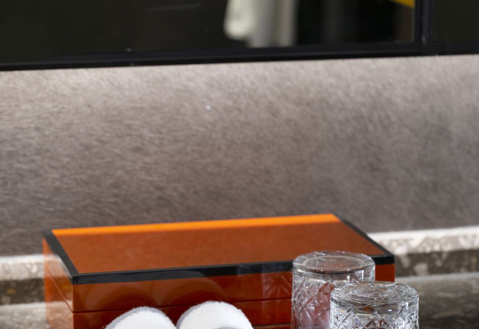 观影踏燕大床房