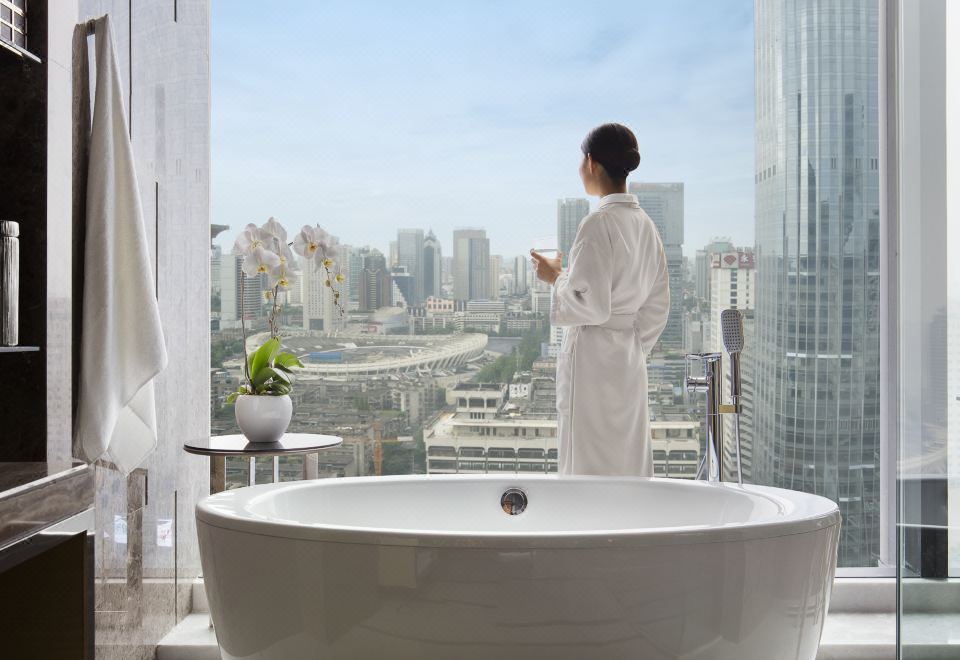 行政套房-遠眺城市天際線