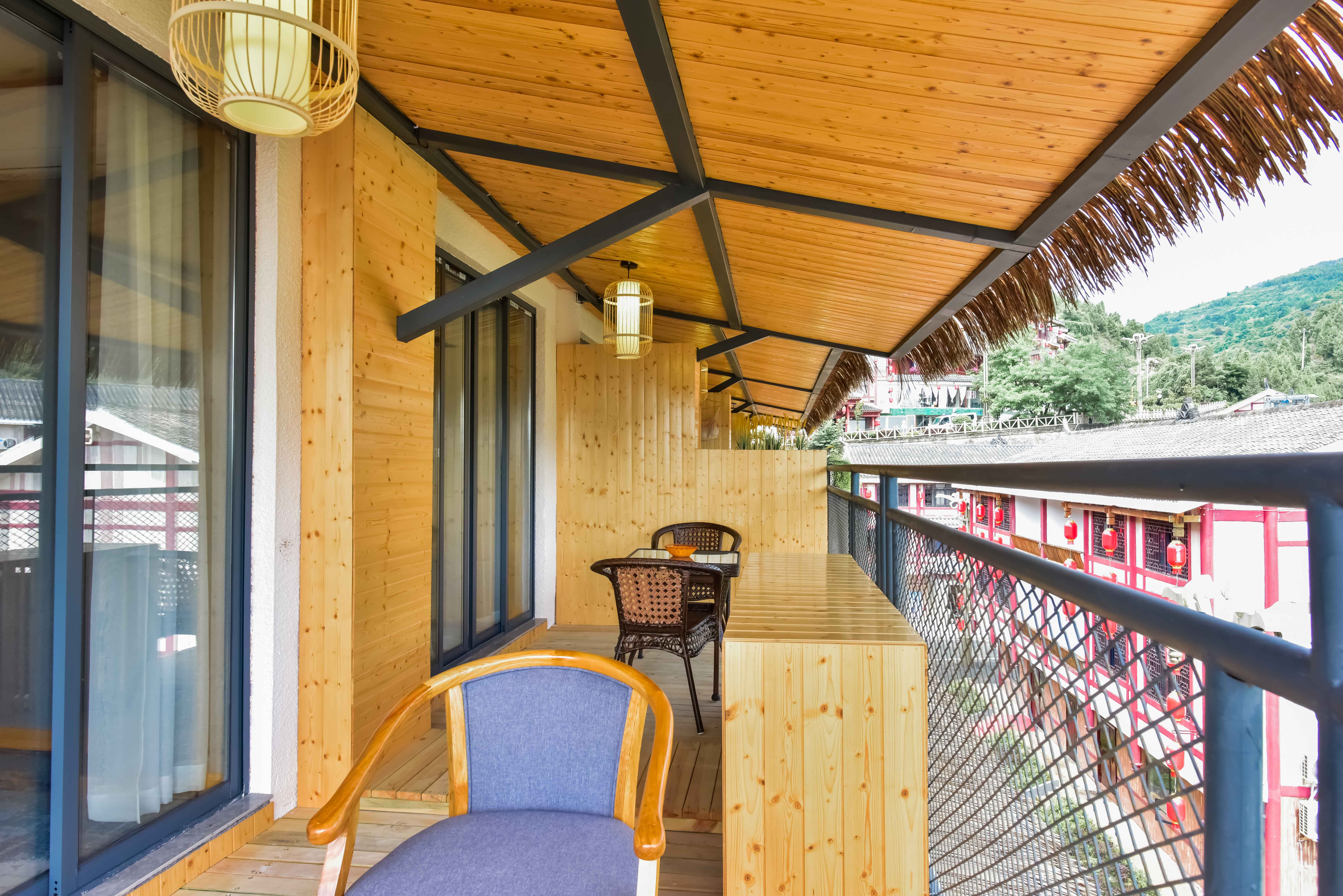 PLC丨春分雅宿·露台大床套房【独立客厅+超大露台】